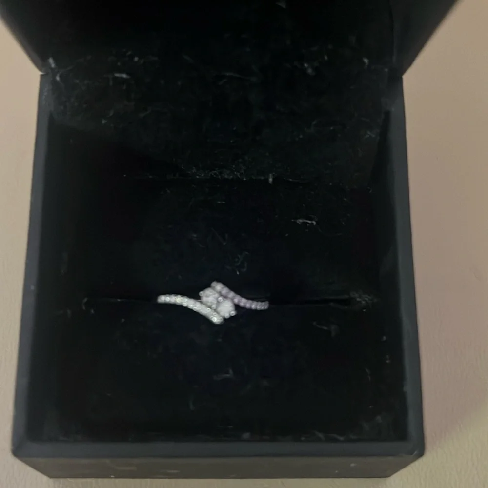 Diamond ring 💍 - Picture 2 of 7